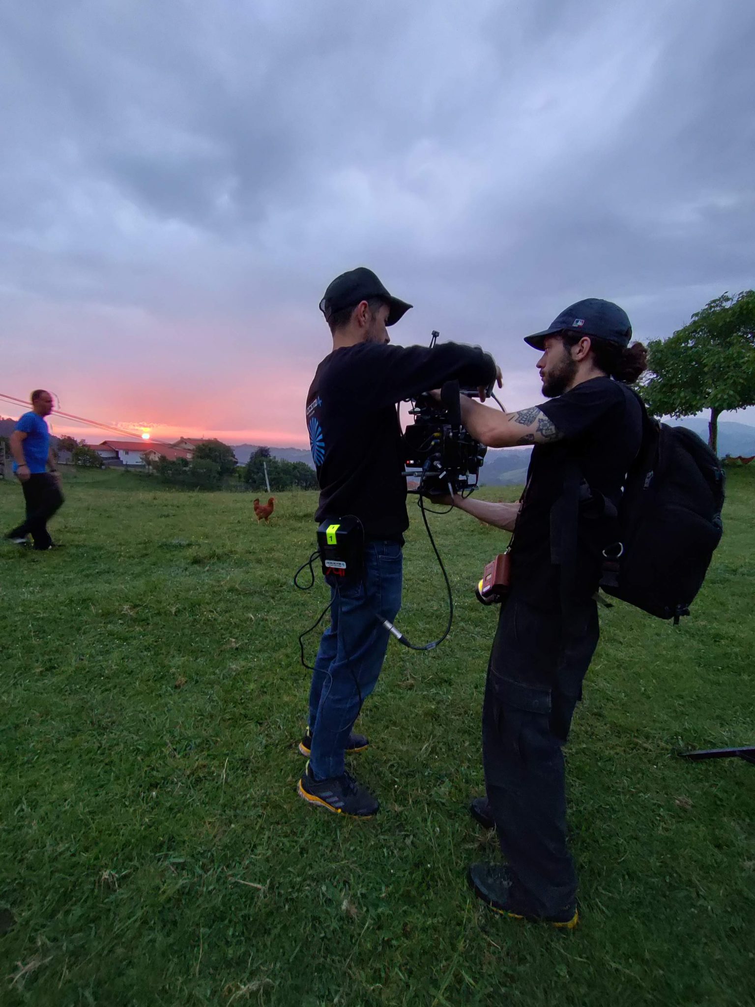 Javi Aguirre rodando al amanecer